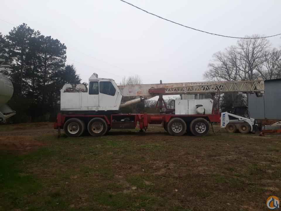1979 Bucyrus-Erie Erie 30-XC, 30 Ton, Hydraulic Truck Crane; CranesList ID: 390