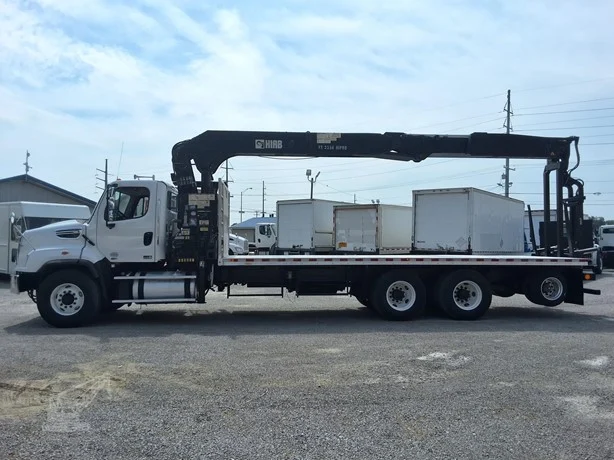 2014 HIAB XS335K HIPRO MOUNTED ON 2014 FREIGHTLINER 114SD