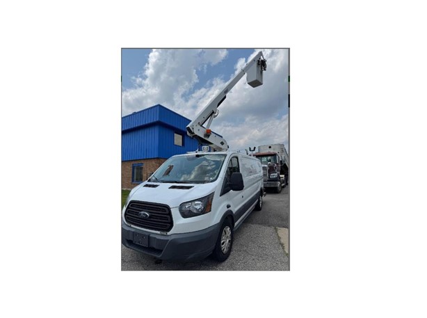 2018 VERSALIFT VAN TEL29E01 MOUNTED ON 2018 FORD TRANSIT