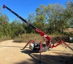 2013 UNIC SPYDERCRANE URW295