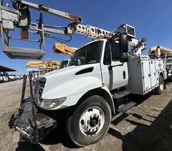 2009 Mti T40C MOUNTED ON 2009 INTERNATIONAL DURASTAR 4300