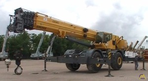2007 Grove RT890E