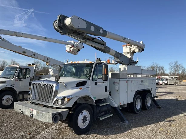 2008 ALTEC AM855MH MOUNTED ON 2008 INTERNATIONAL WORKSTAR 7400