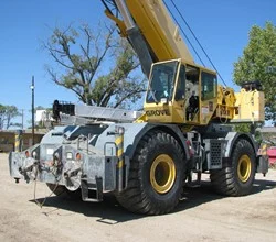 2007 Grove RT700E