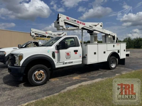 2018 VERSALIFT SST40EIH MOUNTED ON 2018 FORD F550