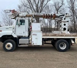 2000 Telelect COMMANDER C4045 MOUNTED ON 2000 INTERNATIONAL PAYSTAR 5000
