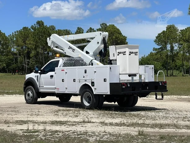 2026 DUR-A-LIFT DCP36 MOUNTED ON 2024 FORD F600 SD XL