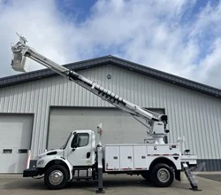 2020 ALTEC DM47BTR MOUNTED ON 2020 FREIGHTLINER BUSINESS CLASS M2 106