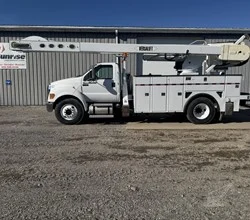 2015 Versalift VO360XMHI-01 MOUNTED ON 2015 FORD F750