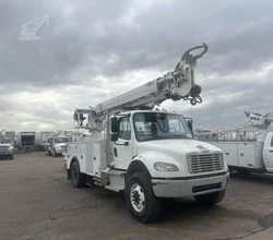 2019 ALTEC DM47BTR MOUNTED ON 2019 FREIGHTLINER BUSINESS CLASS M2 106