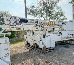 2008 ALTEC D2050A -BR MOUNTED ON 2008 15 FT