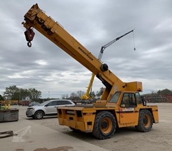 2014 Broderson IC200-3H