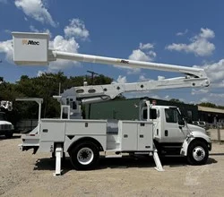 2013 ALTEC AA55E MOUNTED ON 2012 INTERNATIONAL DURASTAR 4300