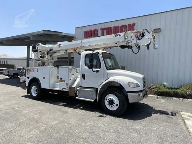 2019 ALTEC DC47TR MOUNTED ON 2019 FREIGHTLINER BUSINESS CLASS M2 106