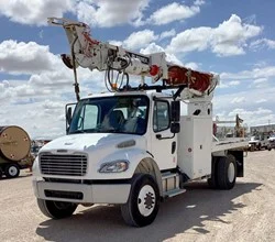 2018 TEREX COMMANDER 4047 MOUNTED ON 2019 FREIGHTLINER BUSINESS CLASS M2 106