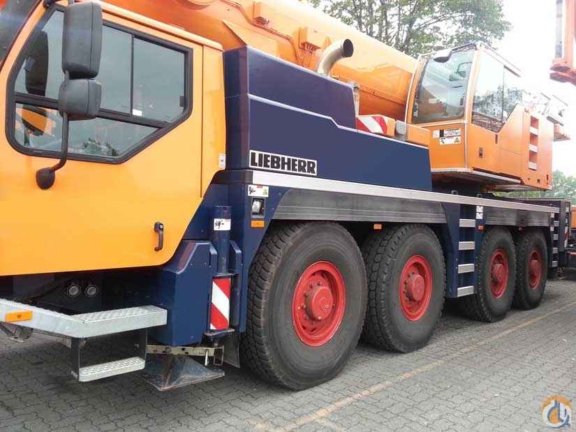 2011 Liebherr LTM 1090-4.1