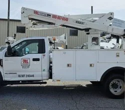 2017 VERSALIFT SST40EIH MOUNTED ON 2017 FORD F550
