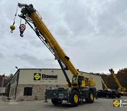 2022 GROVE GRT880