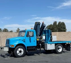 2000 Effer 120/3S MOUNTED ON 2000 INTERNATIONAL 4700