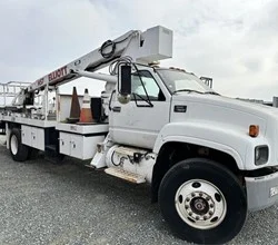 2002 Elliott H57 MOUNTED ON GMC TOPKICK C7500