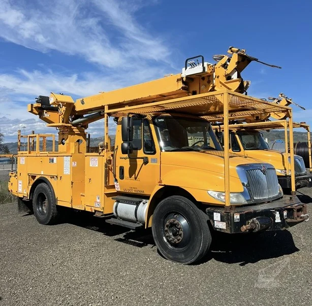 2011 TEREX COMMANDER 4045 MOUNTED ON 2012 INTERNATIONAL DURASTAR 4300