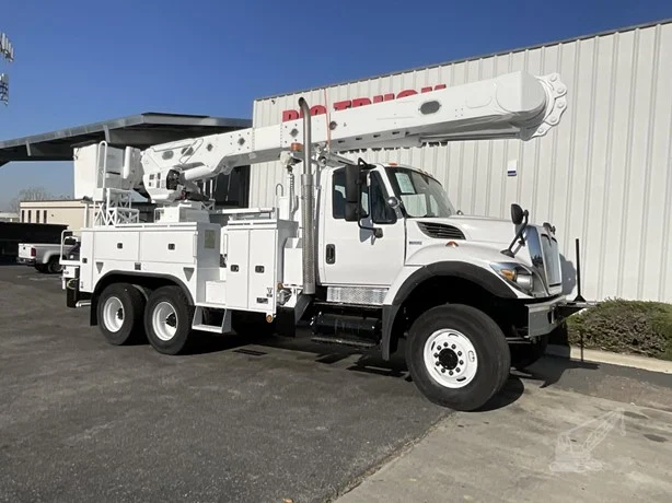 2012 ALTEC AM55 MOUNTED ON 2012 INTERNATIONAL WORKSTAR 7400