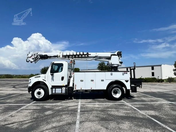 2019 ALTEC DC47TR MOUNTED ON 2019 FREIGHTLINER BUSINESS CLASS M2 106