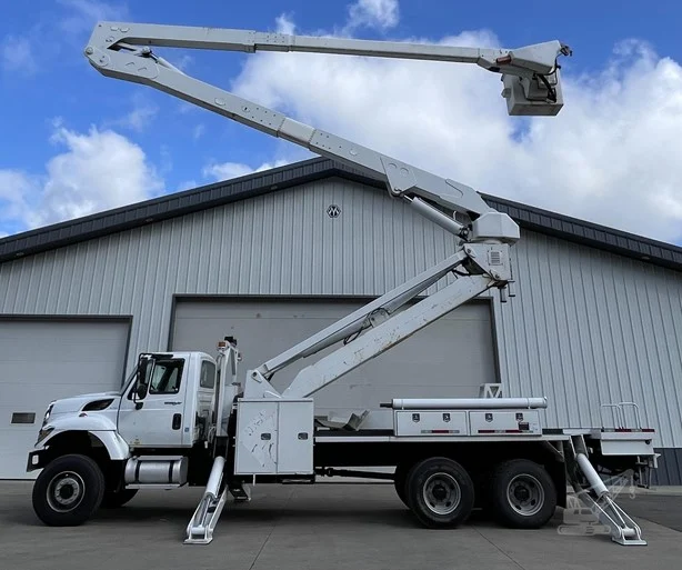 2014 ALTEC A77TE93 MOUNTED ON 2014 INTERNATIONAL WORKSTAR 7400