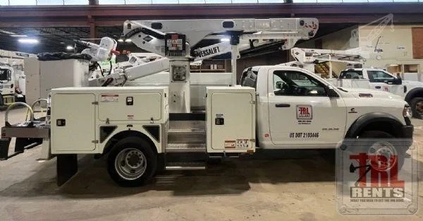 2022 VERSALIFT VST47MHI MOUNTED ON 2022 RAM 5500 HD
