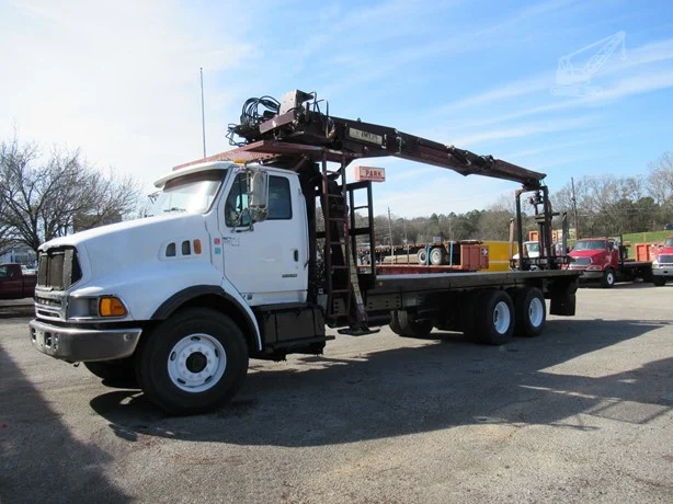2003 IMT 16000SII MOUNTED ON 2004 STERLING LT9513