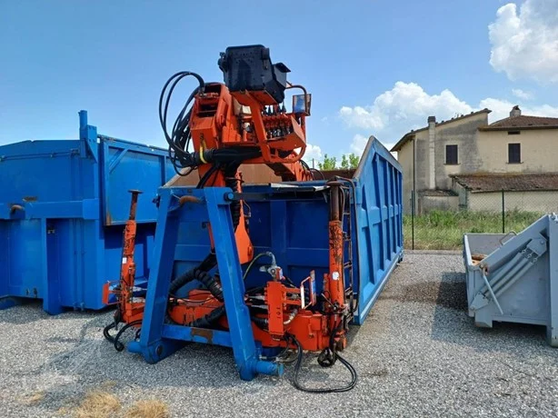 2004 MARCHESI M10000R