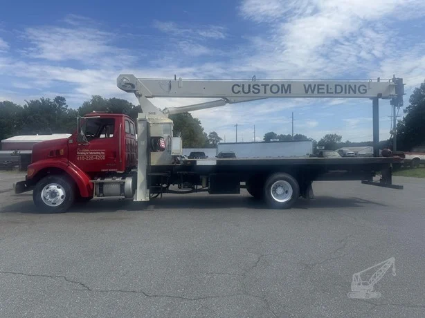 2006 National 500E MOUNTED ON 2006 STERLING L7500