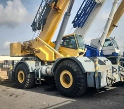 2008 Grove RT700E