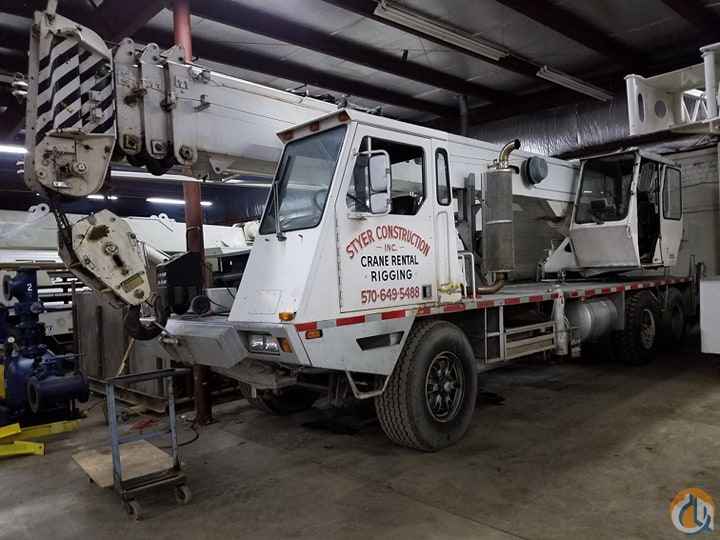 1989 Lorain T230