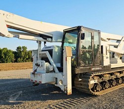 2013 Versalift VST9000MHI MOUNTED ON 2020 MOROOKA MST2500VDL