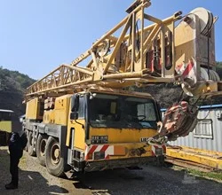 1999 Liebherr LTM1090-2