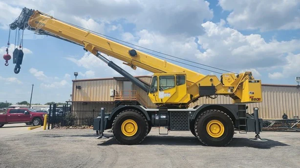 2007 GROVE RT880E