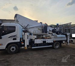 2017 HORYONG SKY3004N MOUNTED ON 2017 HYUNDAI EX4 MIGHTY