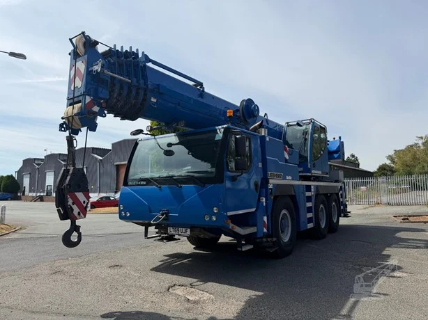 2019 LIEBHERR LTM1060-3.1