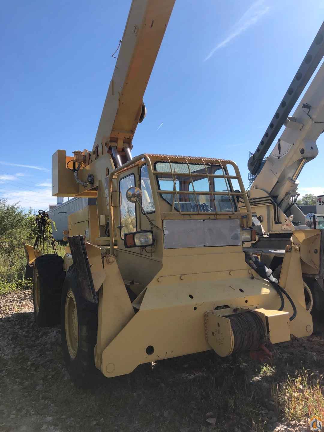 2006 Broderson RT-300-2B