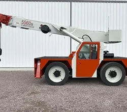 2012 SHUTTLELIFT 5560B