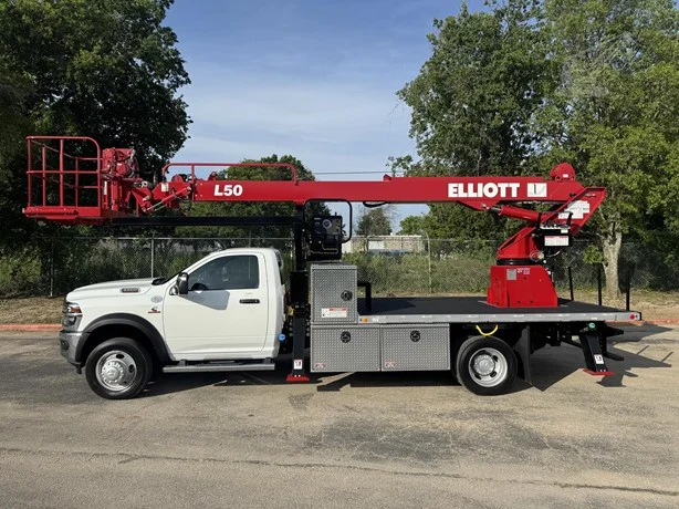2026 Elliott L50R MOUNTED ON 2026 DODGE RAM 5500