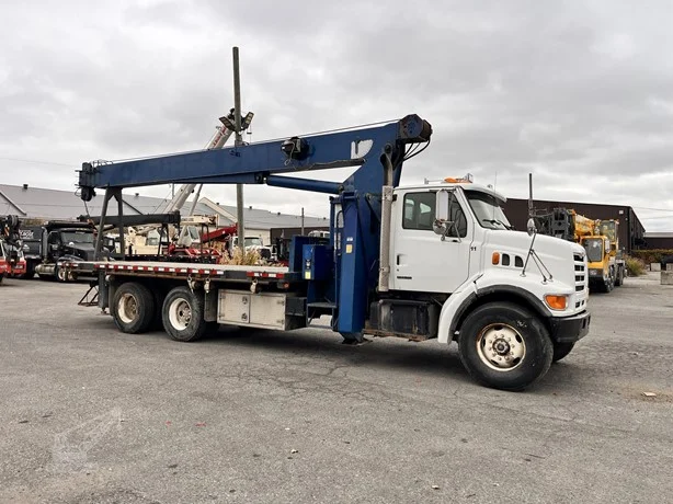 1999 MANITEX 2592 MOUNTED ON 1999 STERLING LT7500