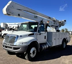 2018 Altec AA55 MH MOUNTED ON 2019 INTERNATIONAL DURASTAR 4300