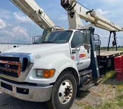 2013 TEREX BT3870 MOUNTED ON 2013 FORD F750