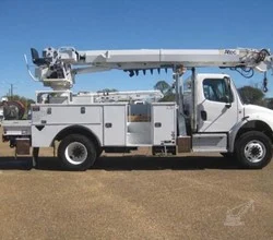 2020 Altec DC47 MOUNTED ON 2020 FREIGHTLINER BUSINESS CLASS M2 106