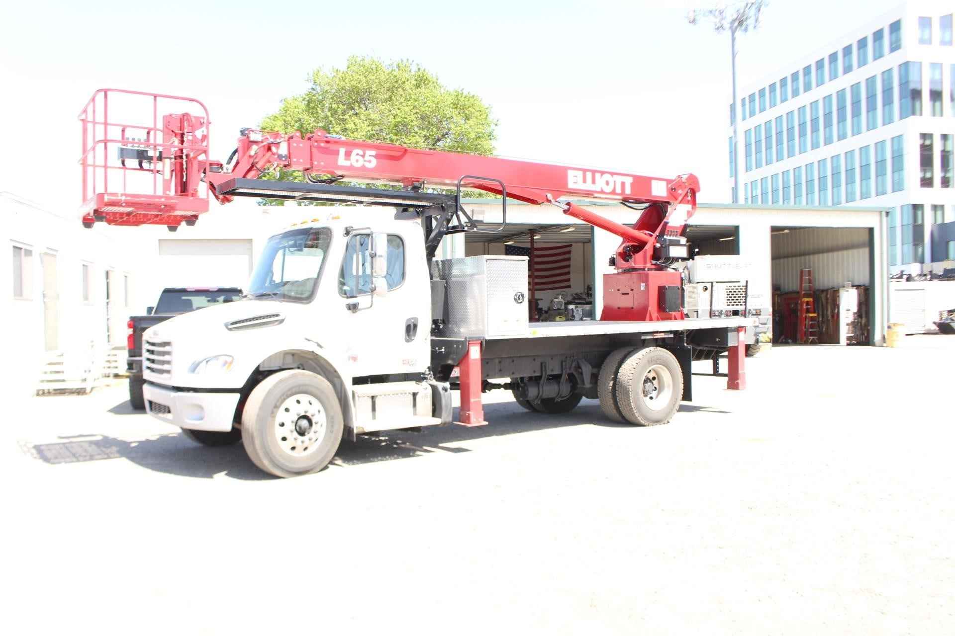 2025 Elliott L65R