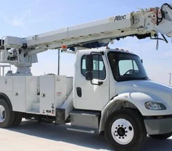2018 Altec DM47BTR MOUNTED ON 2018 FREIGHTLINER BUSINESS CLASS M2 106