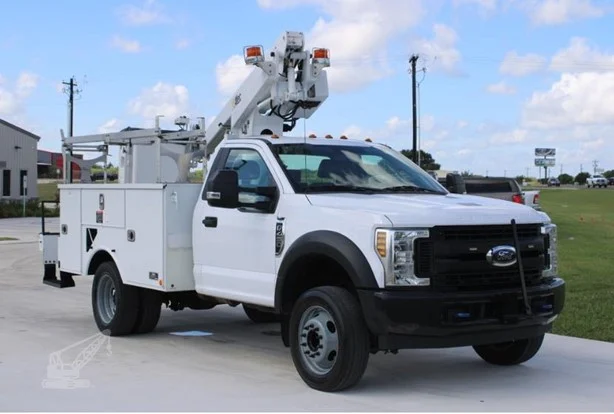 2019 ALTEC AT200A MOUNTED ON 2019 FORD F450 SD