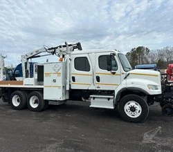 2012 IMT 5200 MOUNTED ON 2012 FREIGHTLINER BUSINESS CLASS M2 106